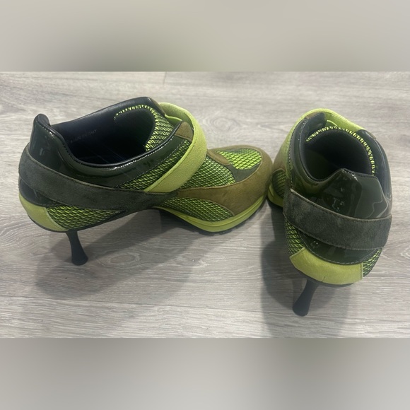 The Tepper in Lime Green - Picture 10 of 12